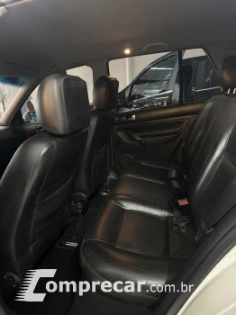 Golf 1.6Mi/ 1.6Mi Gener./Black & Silver