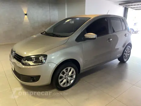 Volkswagen FOX 1.6 MI 8V 4 portas