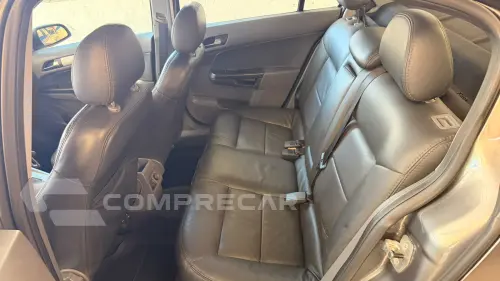 VECTRA 2.0 MPFI Elegance 8V