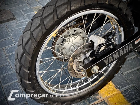 XTZ 250 LANDER
