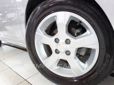 PRISMA - 1.4 MPFI LT 8V 4P MANUAL