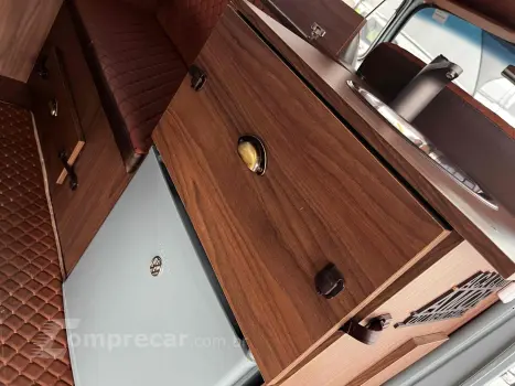 KOMBI 1.6 LUXO 8V GASOLINA 3P MANUAL