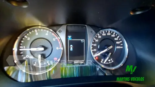 HILUX 2.8 D-4D TURBO DIESEL CD SRX 4X4 AUTOMÁTICO