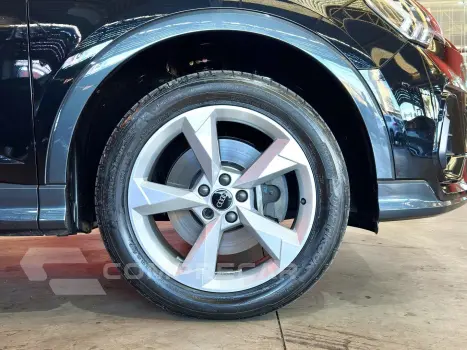 Q3 2.0 40 TFSI GASOLINA SPORTBACK PERFORMANCE BLACK QUATTRO