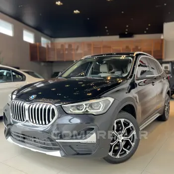 BMW X1 2.0 16V Turbo Activeflex Sdrive20i 4 portas