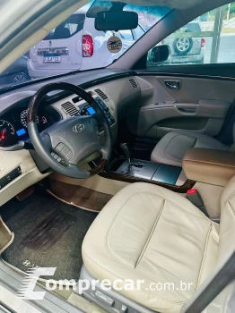 AZERA 3.3 MPFI GLS Sedan V6 24V