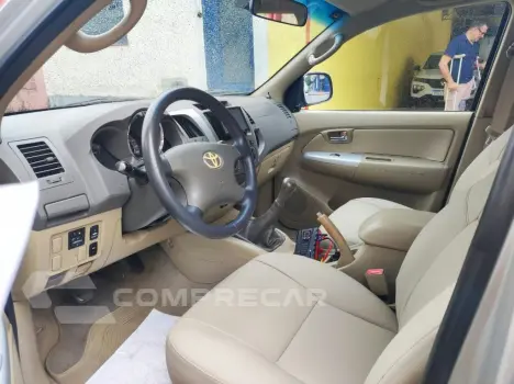 Hilux SW4 SR 4x2 2.7/2.7 Flex 16V Mec.