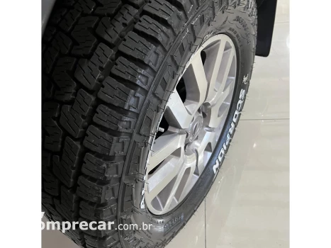 FRONTIER 2.5 SL 4X4 CD TURBO ELETRONIC DIESEL 4P AUTOMÁTICO