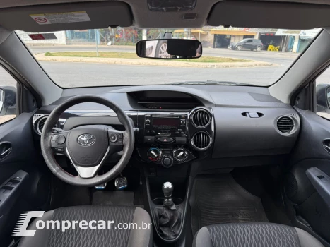 ETIOS 1.5 XS Sedan 16V