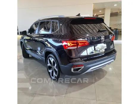TAOS 1.4 250 TSI TOTAL FLEX HIGHLINE AUTOMÁTICO