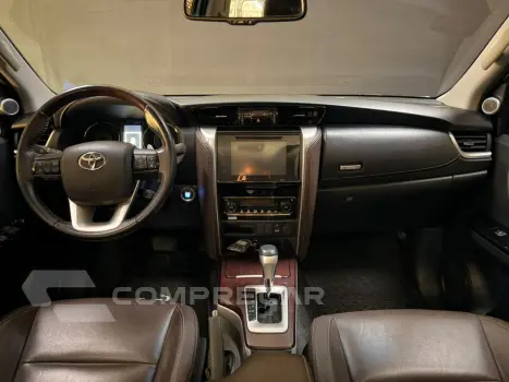 HILUX SW4 2.7 SRV 7 LUGARES 4X2 16V FLEX 4P AUTOMÁTICO