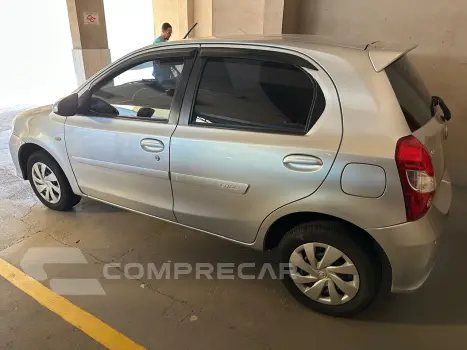 Etios Hatch 1.5 16V 4P FLEX XS AUTOMÁTICO