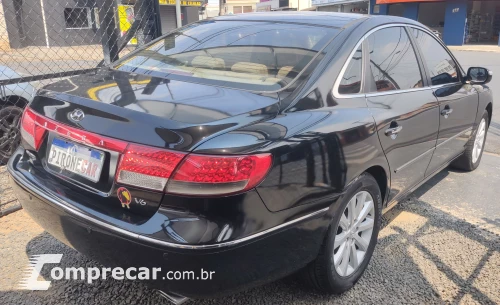AZERA 3.3 MPFI GLS Sedan V6 24V