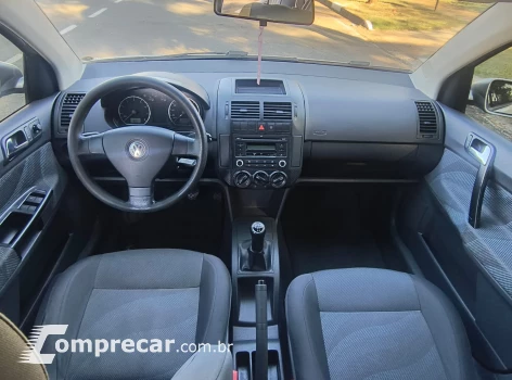 POLO SEDAN 1.6 MI 8V