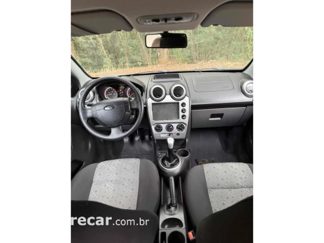 FIESTA 1.6 MPI Class Hatch 8V