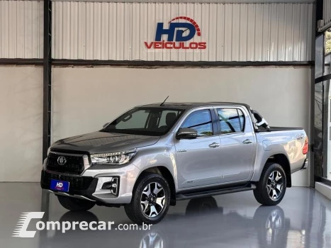 Toyota HILUX CDSRXA4FD 4 portas