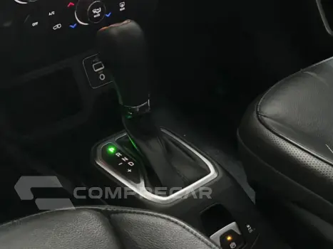 RENEGADE 1.8 16V FLEX LONGITUDE 4P AUTOMÁTICO