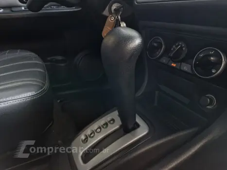 PAJERO TR4 2.0 4X2 16V 140CV FLEX 4P AUTOMÁTICO