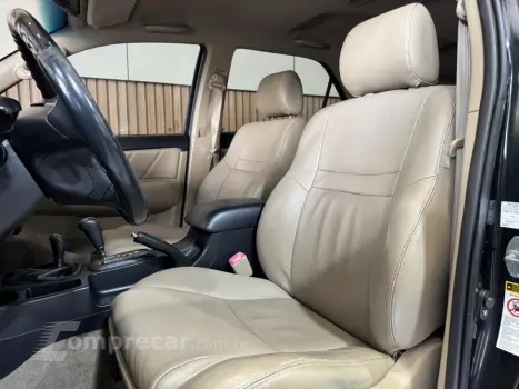 HILUX SW4 3.0 SRV 4X4 7 LUGARES 16V TURBO INTERCOOLER DIESEL