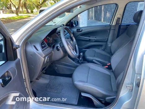 VOYAGE 1.0 12V MPI Totalflex