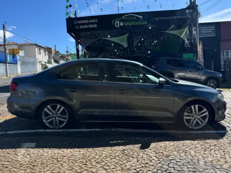 JETTA Highline 2.0 TSI 16V 4p Tiptronic