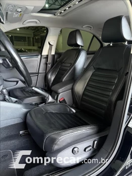 JETTA 2.0 TSI HIGHLINE 211CV GASOLINA 4P TIPTRONIC