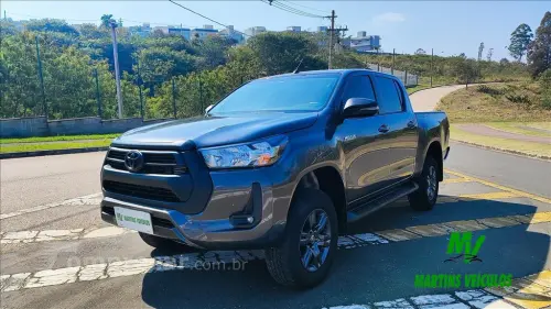 Toyota HILUX 2.8 D-4D TURBO DIESEL CD SR 4X4 AUTOMÁTICO 4 portas