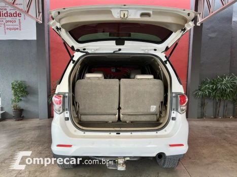 HILUX SW4 2.7 SR 7 LUGARES 4X2 16V FLEX 4P AUTOMÁTICO
