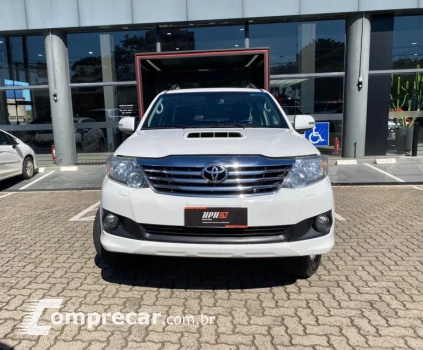 HILUX SW4 3.0 SRV 4X4 7 Lugares 16V Turbo Intercooler