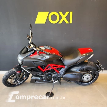 DIAVEL 1198 Carbon