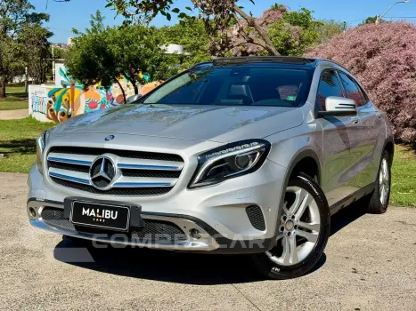Mercedes-Benz GLA 200 1.6 CGI Enduro 7g-dct 4 portas