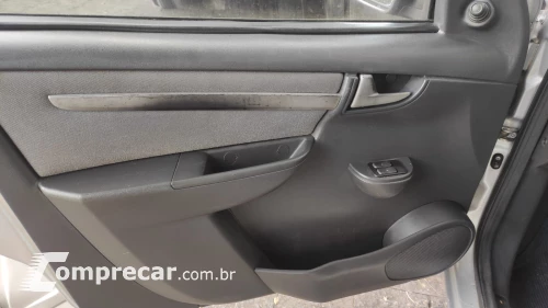 CELTA 1.0 MPFI LT 8V