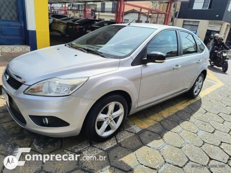 FORD FOCUS 1.6 SE 16V 4 portas