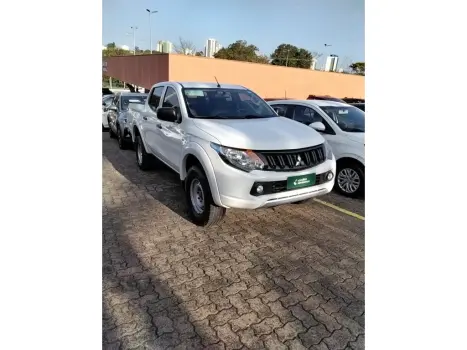 L200 TRITON 2.4 16V TURBO DIESEL GL CD 4X4 MANUAL