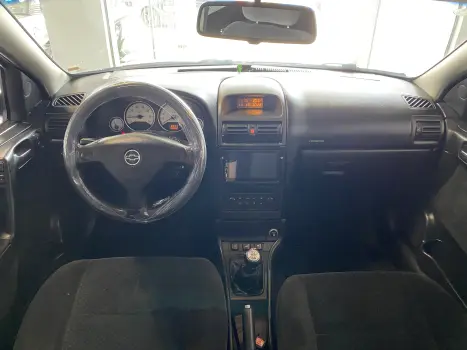 ASTRA 2.0 MPFI Advantage 8V