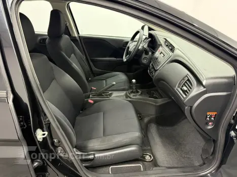 CITY Sedan DX 1.5 Flex 16V Mec.