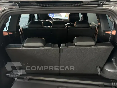 TIGUAN Allspac R-Line 300 TSI 2.0