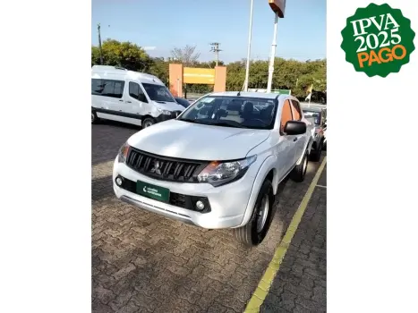 Mitsubishi L200 TRITON 2.4 16V TURBO DIESEL GL CD 4X4 MANUAL 4 portas