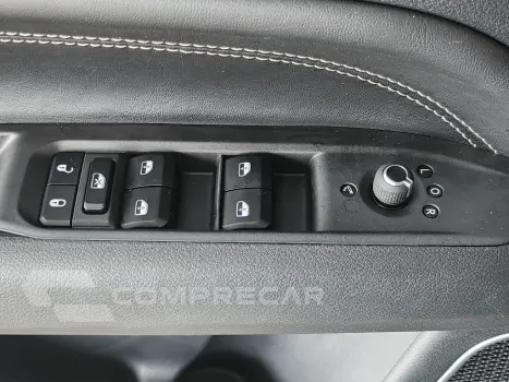 COMMANDER 1.3 T270 TURBO FLEX LONGITUDE AT6