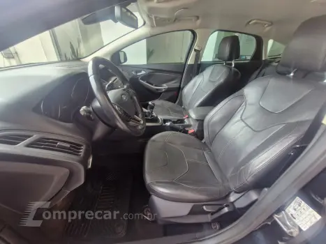 FOCUS 1.6 SE Hatch 16V