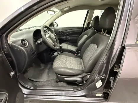 VERSA 1.0 12V FlexStart 4p Mec.