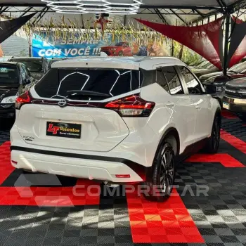 KICKS 1.6 XPLAY CVT