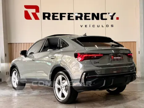 Q3 2.0 40 TFSI GASOLINA SPORTBACK PERFORMANCE BLACK QUATTRO