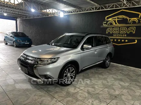 Mitsubishi OUTLANDER 2.0 16V GASOLINA 4P AUTOMÁTICO 4 portas