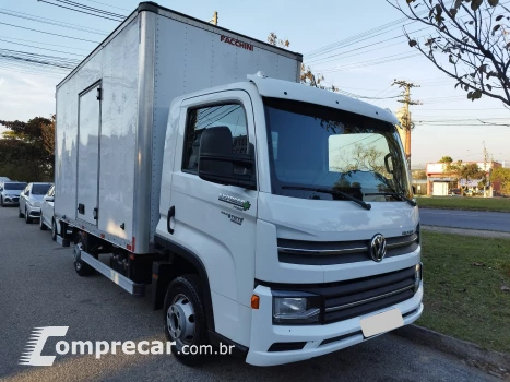 Delivery Express+  2.8 Prime + Baú Facchini