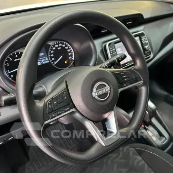 KICKS Sense 1.6 16V Flex Aut.