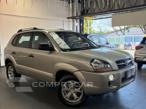 Hyundai TUCSON - 2.0 MPFI GL 16V 142CV 2WD 4P AUTOMÁTICO 4 portas
