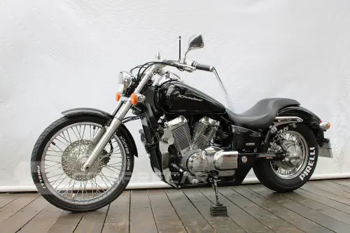 HONDA SHADOW 750