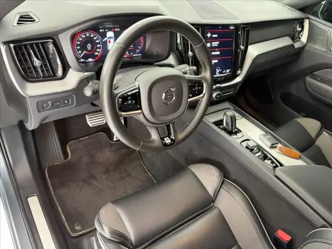 XC60 2.0 T8 HYBRID R-DESIGN AWD GEARTRONIC