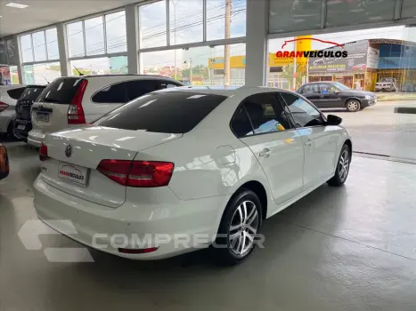 JETTA 2.0 COMFORTLINE FLEX 4P TIPTRONIC